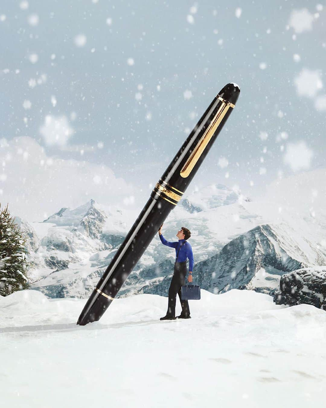 モンブランのインスタグラム：「From exquisite craftsmanship to timeless designs, Montblanc’s holiday gift guides feature unique pieces inspired by the world of writing like the iconic Meisterstück Classique Fountain Pen and the timeless Meisterstück Document Case.  #HeartWritten #InspireWriting #GiftMontblanc」