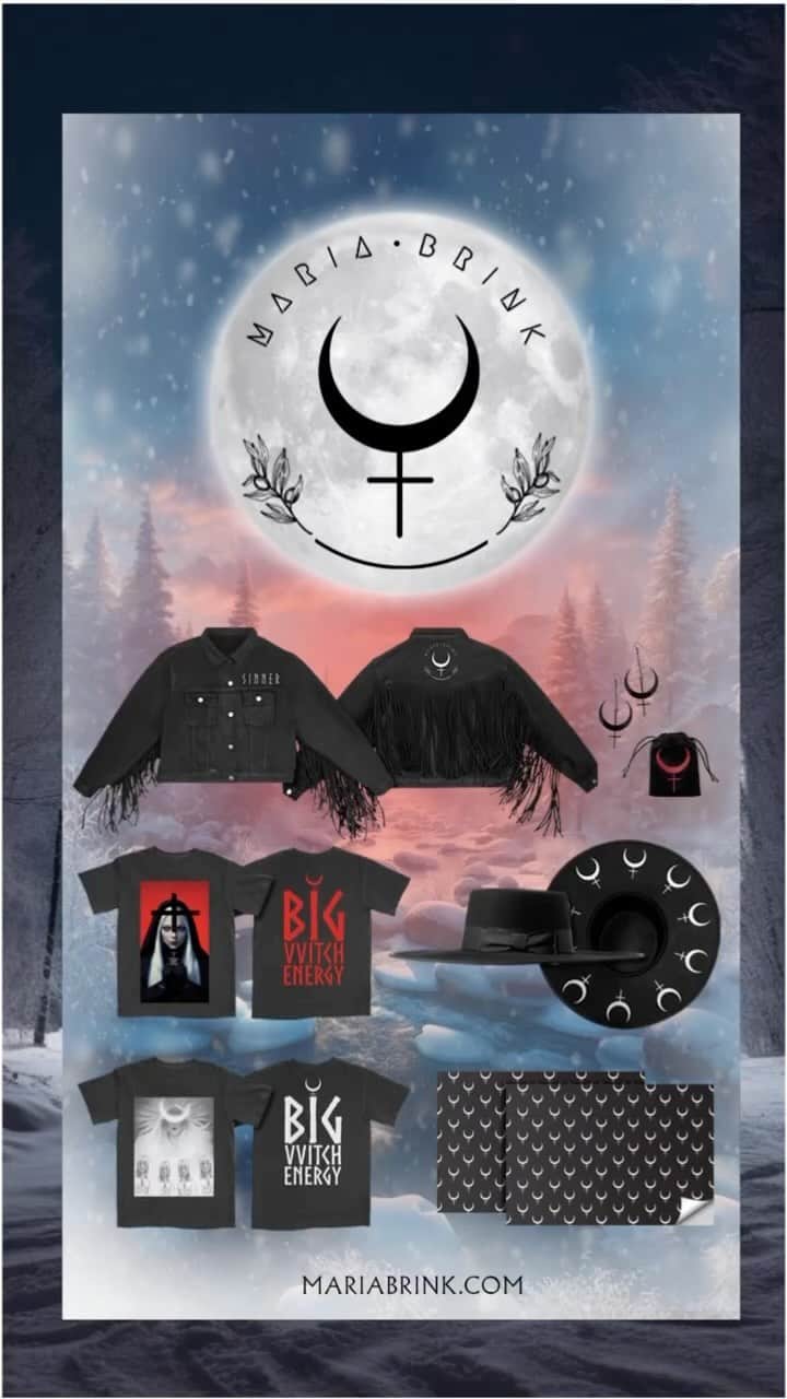 マリア・ブリンクのインスタグラム：「➕Maria Brinks new Full Moon winter line is here along with massive sales for cyber Monday . Enjoy and we are sending all the moon blessings your way . New York City show tonight ➕  Go to www.mariabrink.com」