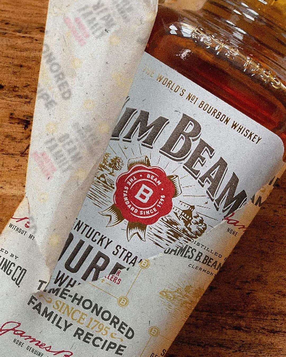 Jim Beamのインスタグラム：「Shopping for the holidays? It’s OK to buy an extra bottle for yourself.」