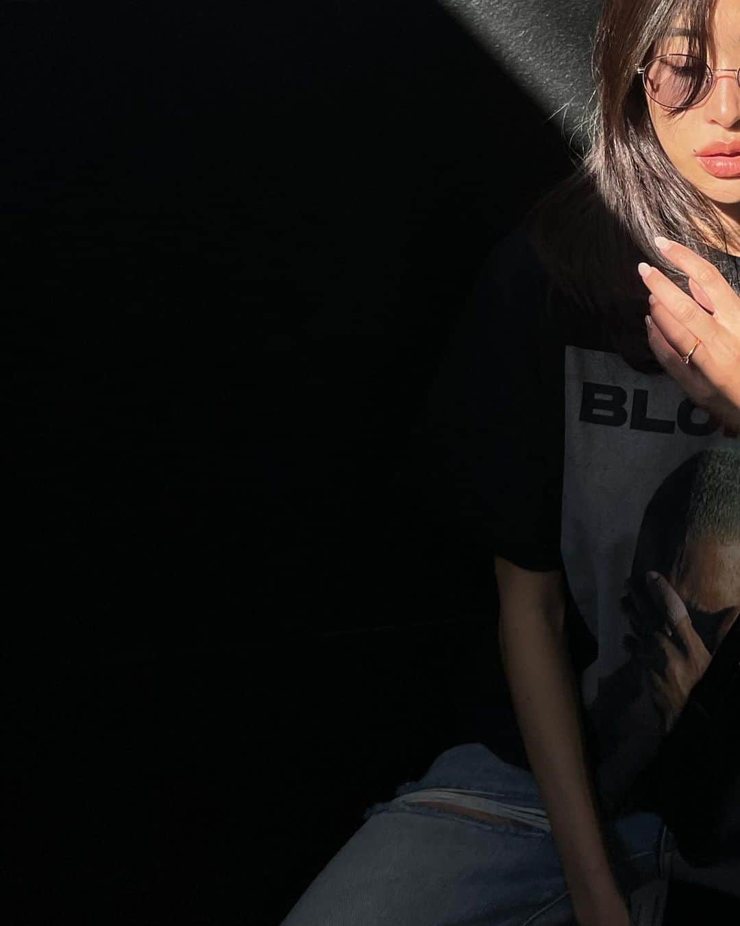イプシー・キーラティのインスタグラム：「🖤」
