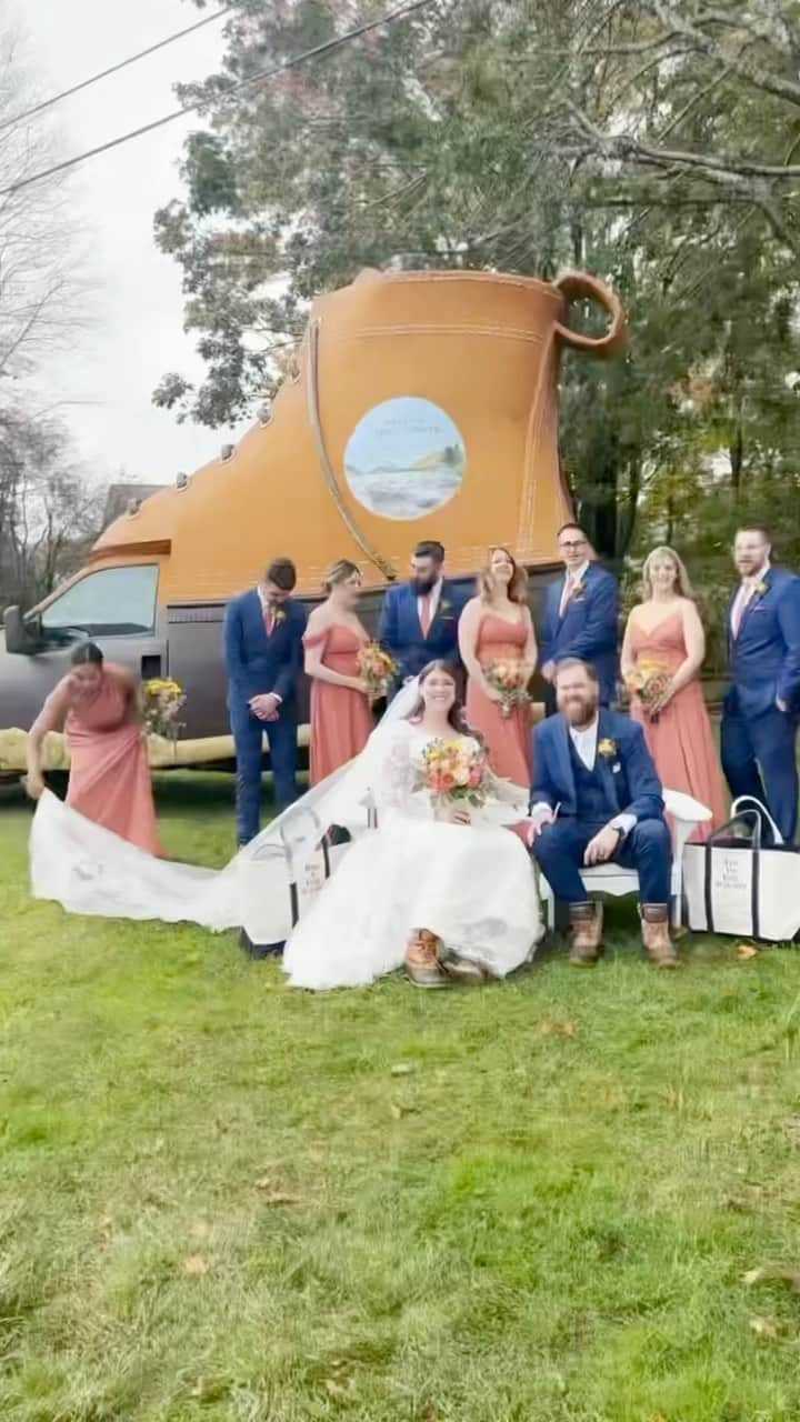 L.L.Beanのインスタグラム：「Something old, something new, something borrowed and something BEAN! It was a joy to roll into Brian and Emily’s wedding and start their marriage off on the right foot. You never know where the L.L.Bean Bootmobile will show up next (though you can get a good idea at https://events.llbean.net)!」