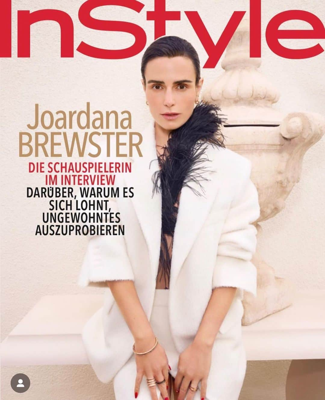 ジョーダナ・ブリュースターのインスタグラム：「In Germany, my name has an extra “A” . Misspelling and all, I’m very stolz to be on the digital cover of @instylegermany」