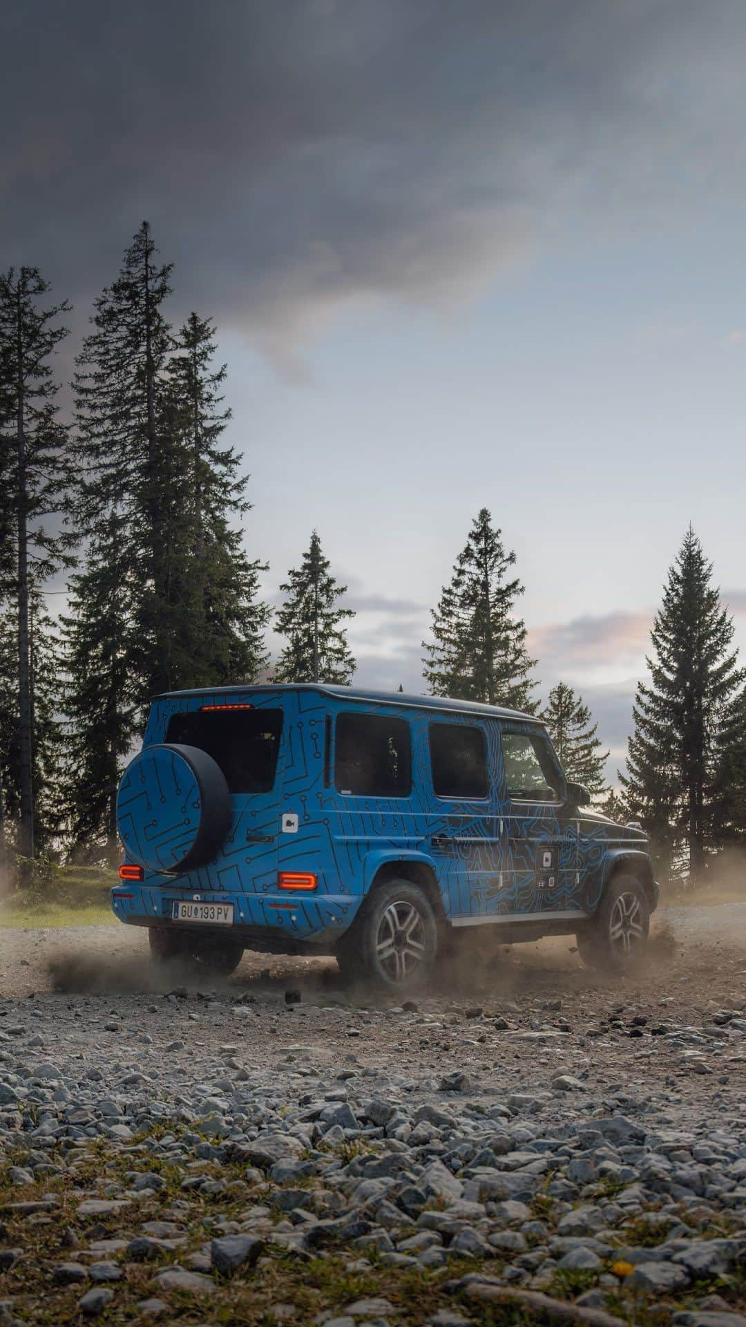 メルセデス・ベンツのインスタグラム：「Ready for some off-road action at Schöckl mountain in Graz? Our CEO Ola Källenius takes the electric G-Class for a spin, and we’re giving you a front-row seat to the action.   #MercedesBenz #GClass」