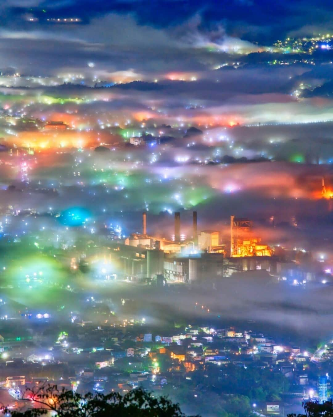 東京カメラ部公式さんのインスタグラム写真 - (東京カメラ部公式Instagram)「ブースト、お気に入り大歓迎！ebimayo_mtfuji_japan_tcさんの投稿作品です。 . 【ebimayo_mtfuji_japan_tcさん】 https://tokyocameraclub.com/mstdn/ebimayo_mtfuji_japan_tc/ . 【投稿作品】 https://tokyocameraclub.com/mstdn/ebimayo_mtfuji_japan_tc/111335505963592905 . 【登録はこちら：東京カメラ部インスタンス】 https://mstdn.tokyocameraclub.com/ . 【東京カメラ部アカウント】 https://mstdn.tokyocameraclub.com/@tokyocameraclub . 東京カメラ部インスタンスに登録いただき、ご自身のアカウントの投稿にハッシュタグ「#tokyocameraclub」を付けていただいた投稿が対象となります。ぜひ、気軽にご参加ください。 . ※各種法令、マナー、関係者の指示に従った撮影をお願いします。 *Please ensure that your photography adheres to all relevant laws, etiquette, and instructions issued by authorized persons. . #tokyocameraclub #東京カメラ部 #Japan #Photo #写真 #日本 #mastodon #マストドン #Photograph #Photography」11月28日 18時30分 - tokyocameraclub