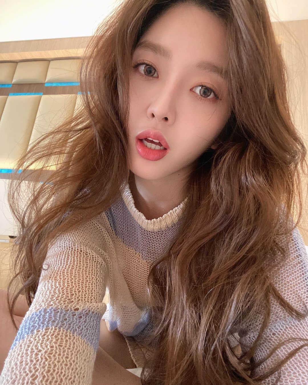 チャンミのインスタグラム：「보홀 안녕👋🏻 3년만에 드디어 바다를 열었어요🧜‍♀️ 내년에 꼭 다같이 한단계 더 올라가자고 약속하며🔥 계속해서 가라앉는 저의 부력을 맞춰줄 환상의 버디도 발견했어요🎈 불타오른 마음 꺼지기 전에 또 간다🦭」