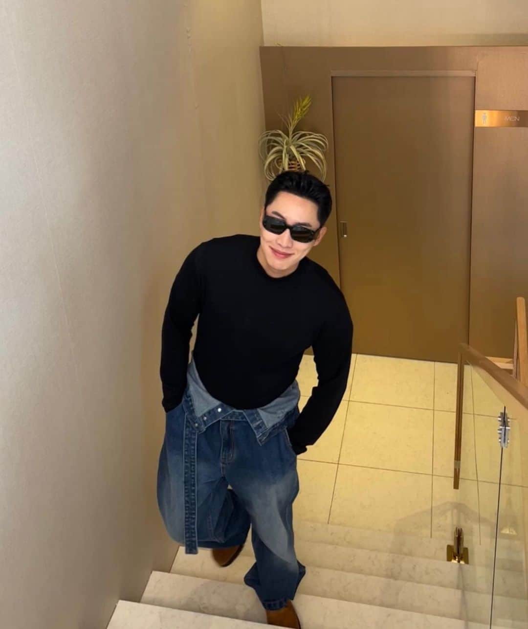クォン・シヒョンさんのインスタグラム写真 - (クォン・シヒョンInstagram)「이쁜 공간 @cafe_arion.official」11月28日 18時36分 - rnjs28