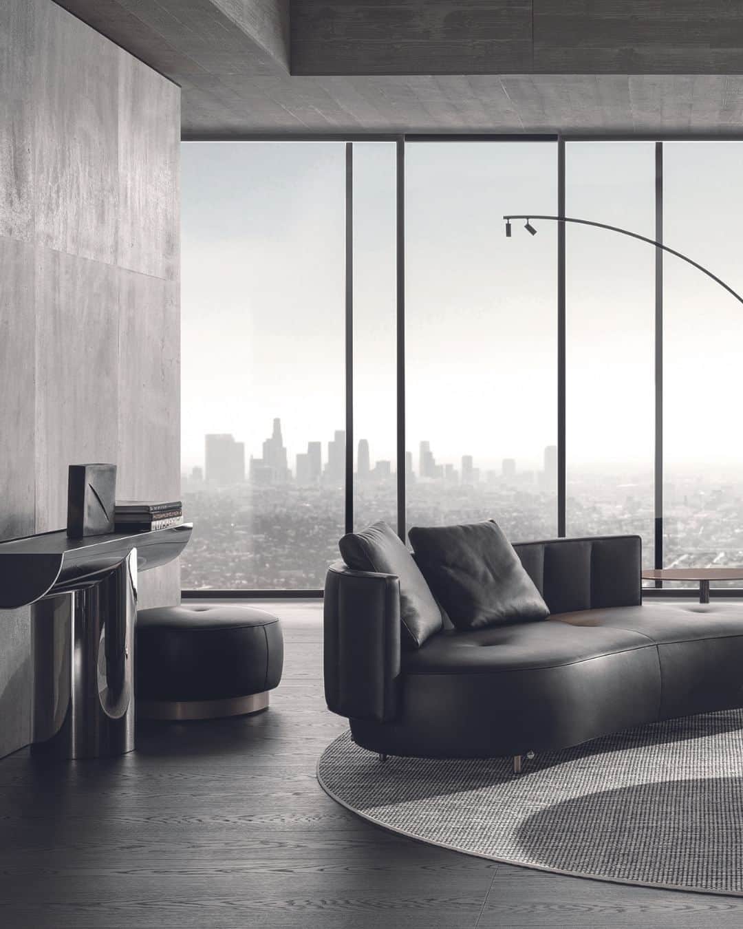 Minotti Londonのインスタグラム：「Torii Bold is characterised by the contrast between the large, softly rounded volumes of the upholstery and the lightness of the metal base structure on which it rests.  A family of seats created from the original iconic Torii design by Nendo studio, that retains the morphology of the backrest unchanged, while presenting a more solid and compact aesthetic: the two families dialogue harmoniously with each other in a clever interplay of full and empty volumes.  Tap the link in our bio to discover Torii Bold.  @nendo_official #torii #toriibold #nendo #minotti #minottilondon #interiordesign #design #designlovers」