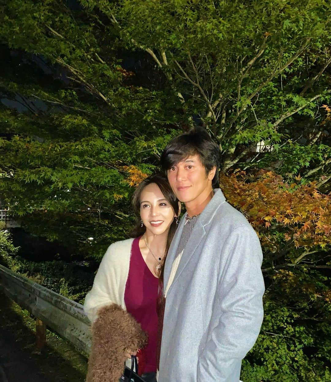 麻美のインスタグラム：「家族デート👪 ． #love #husband #紅葉スポット  #famliy  #大山寺」