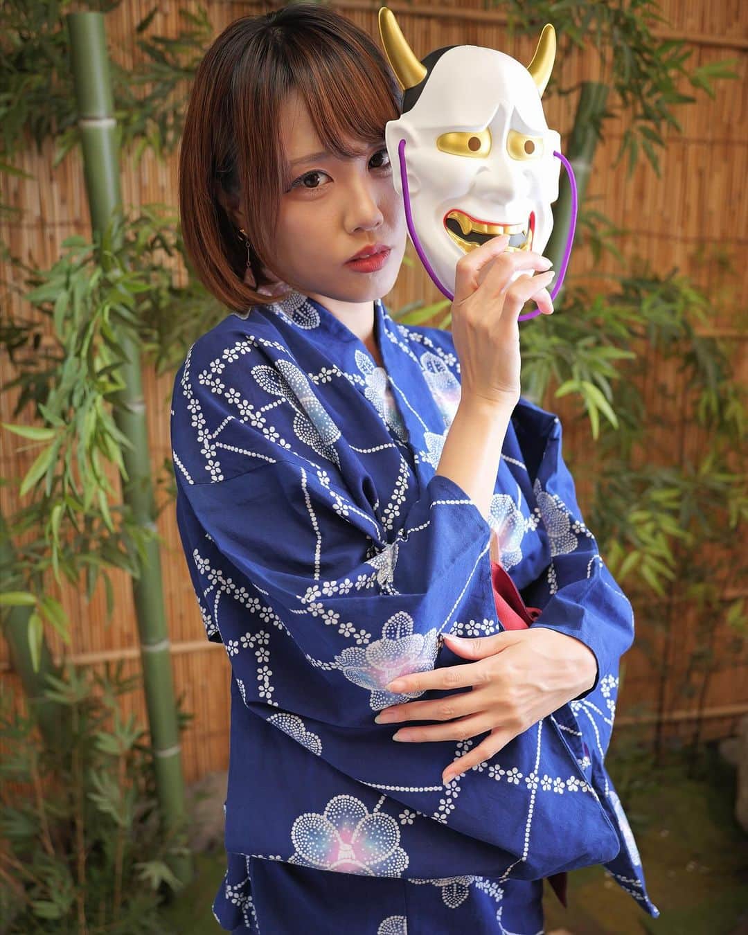 杉絵里香のインスタグラム：「うしろの正面だ〜ぁれ🫣 . . 📷cameraman @tadaaaasu  . . . #撮影  #被写体  #ポートレート  #portrait  #model  #photo  #photography  #fashion  #japanesegirl  #japanesemodel  #followme #美脚  #ショートヘア  #カメラマンさんと繋がりたい  #写真好きな人と繋がりたい  #キリトリセカイ  #ファインダー越しの私の世界  #杉絵里香」