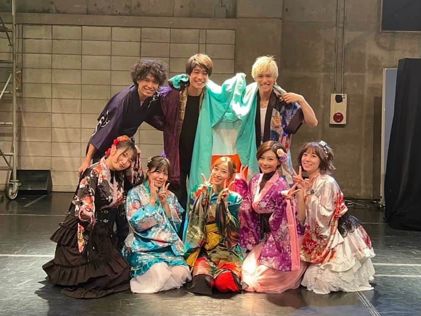 山本ゆうさんのインスタグラム写真 - (山本ゆうInstagram)「.  舞台「シの輪舞曲」 全8公演ありがとうございました！  公演内容が変わっても最後までやり遂げる事ができたのは、 最後まで見届けてくれたみなさんの応援があったからです！！  みんなの温かいコメントに今も涙腺が崩壊しそう🥲  本当にありがとうございました🙏✨  前野瑞稀役/山本ゆう  #シの輪舞曲  #actor #event #live  #舞台 #芝居 #役者  #イベント #ライブ #アクション」11月28日 19時07分 - yuu.y0119