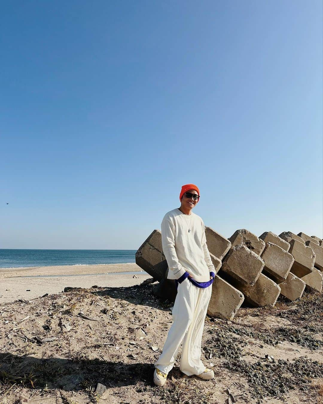 大志（DOWBL）さんのインスタグラム写真 - (大志（DOWBL）Instagram)「朝活🏄‍♂️して、  海鮮丼に天ぷら蕎麦に食べ過ぎた😋  来月からまた減量頑張るぞー  #波乗り #サーフィン」11月28日 19時08分 - taishi.s.n