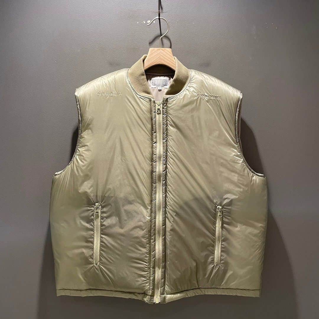 BEAMS JAPANのインスタグラム：「＜C.E＞ Mens WARM PUFF VEST ¥31,900-(inc.tax) Item No.11-06-0113 BEAMS JAPAN 2F ☎︎03-5368-7317 @beams_japan #ce #cavempt #beams #beamsjapan #beamsjapan2nd Instagram for New Arrivals Blog for Recommended Items」