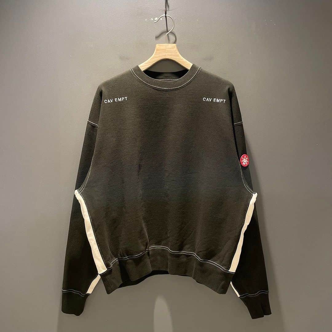 BEAMS JAPANのインスタグラム：「＜C.E＞ Mens SOLID CREW NECK ¥20,900-(inc.tax) Item No.75-13-0440 BEAMS JAPAN 2F ☎︎03-5368-7317 @beams_japan #ce #cavempt #beams #beamsjapan #beamsjapan2nd Instagram for New Arrivals Blog for Recommended Items」