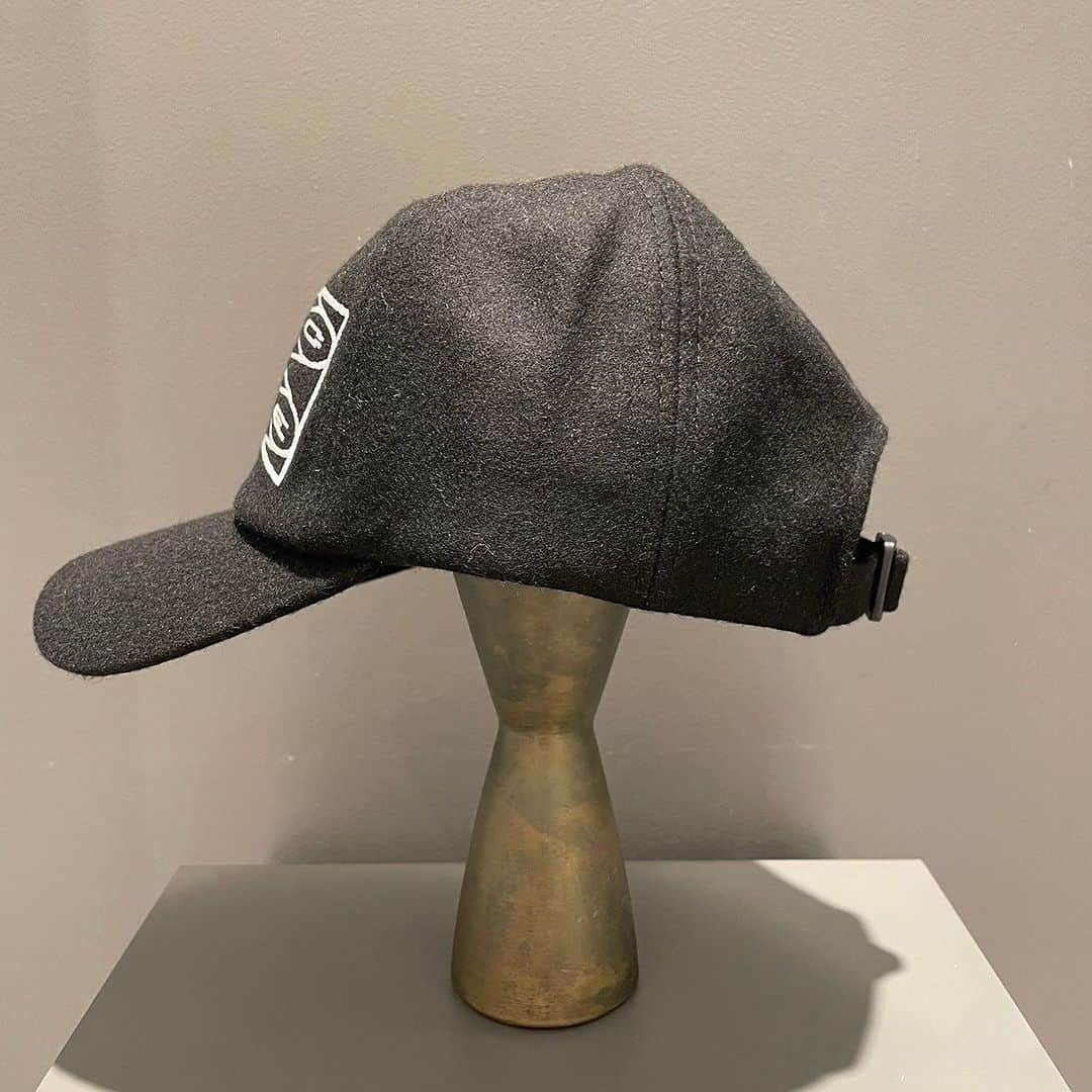 BEAMS JAPANさんのインスタグラム写真 - (BEAMS JAPANInstagram)「＜C.E＞ Mens ANGLE C E CAP ¥9,900(inc.tax) Item No.11-41-0503 BEAMS JAPAN 2F ☎︎03-5368-7317 @beams_japan #ce #cavempt #beams #beamsjapan #beamsjapan2nd Instagram for New Arrivals Blog for Recommended Items」11月28日 19時22分 - beams_japan