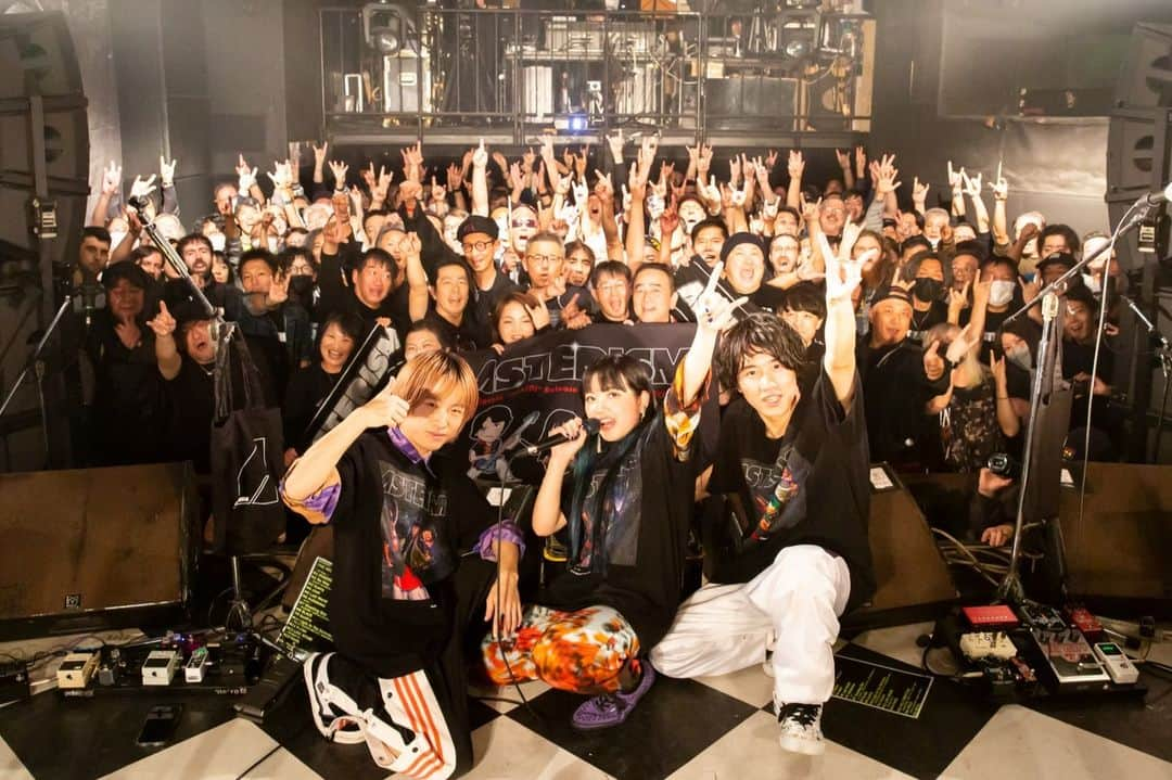 ASTERISM（アステリズム）さんのインスタグラム写真 - (ASTERISM（アステリズム）Instagram)「・ 🔹LIVE🔹 11月23日(木祝)に行ったワンマンツアー「ASTERISM "DECIDE" Release Tour 2023 -THE DECISION-」のツアーファイナル東京公演、こちらのライブレポとライブ写真をOfficial HPで公開しました！😊  熱狂を思い出して、あるいは思いを馳せてください！🤘  🗒 by @you_masuda.610219  📸 by @kazuyakohsakaa   #ASTERISM #アステ #LIVE」11月28日 19時32分 - asterism.asia