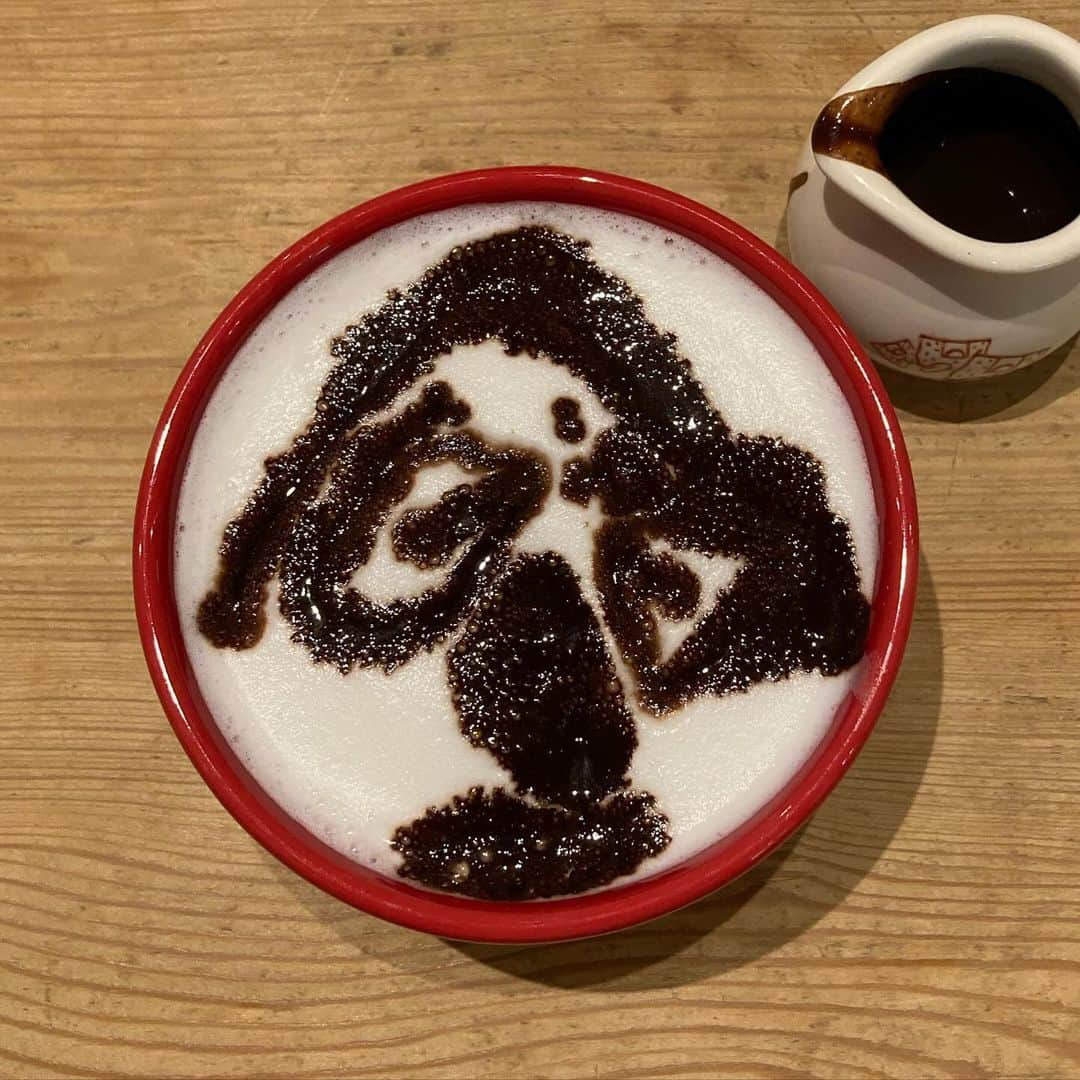 朝倉世界一のインスタグラム：「恒例さるフェス打ち合わせでいつものチョコレートアートしりあがりさん 似顔絵で参加します #さるフェス」