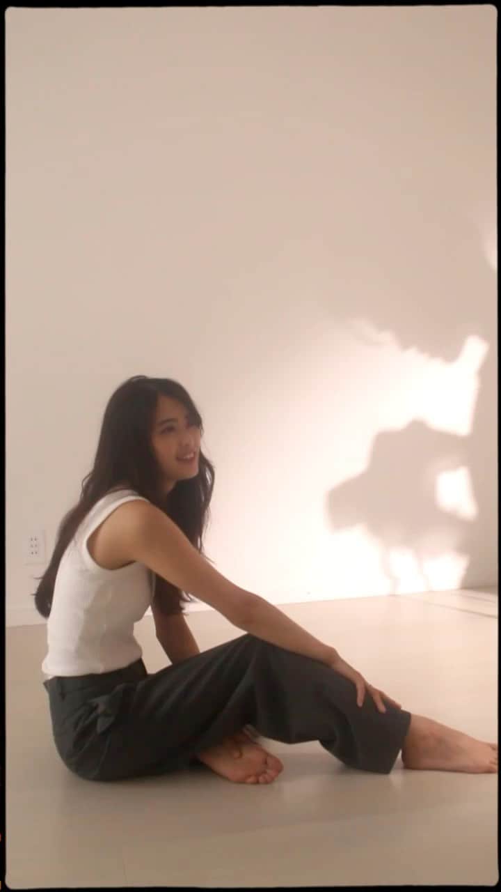LUNAのインスタグラム：「photo by @kenta_nagoshi  make up @hikari_make23   #作品撮り #広告モデル #japanesemodel」