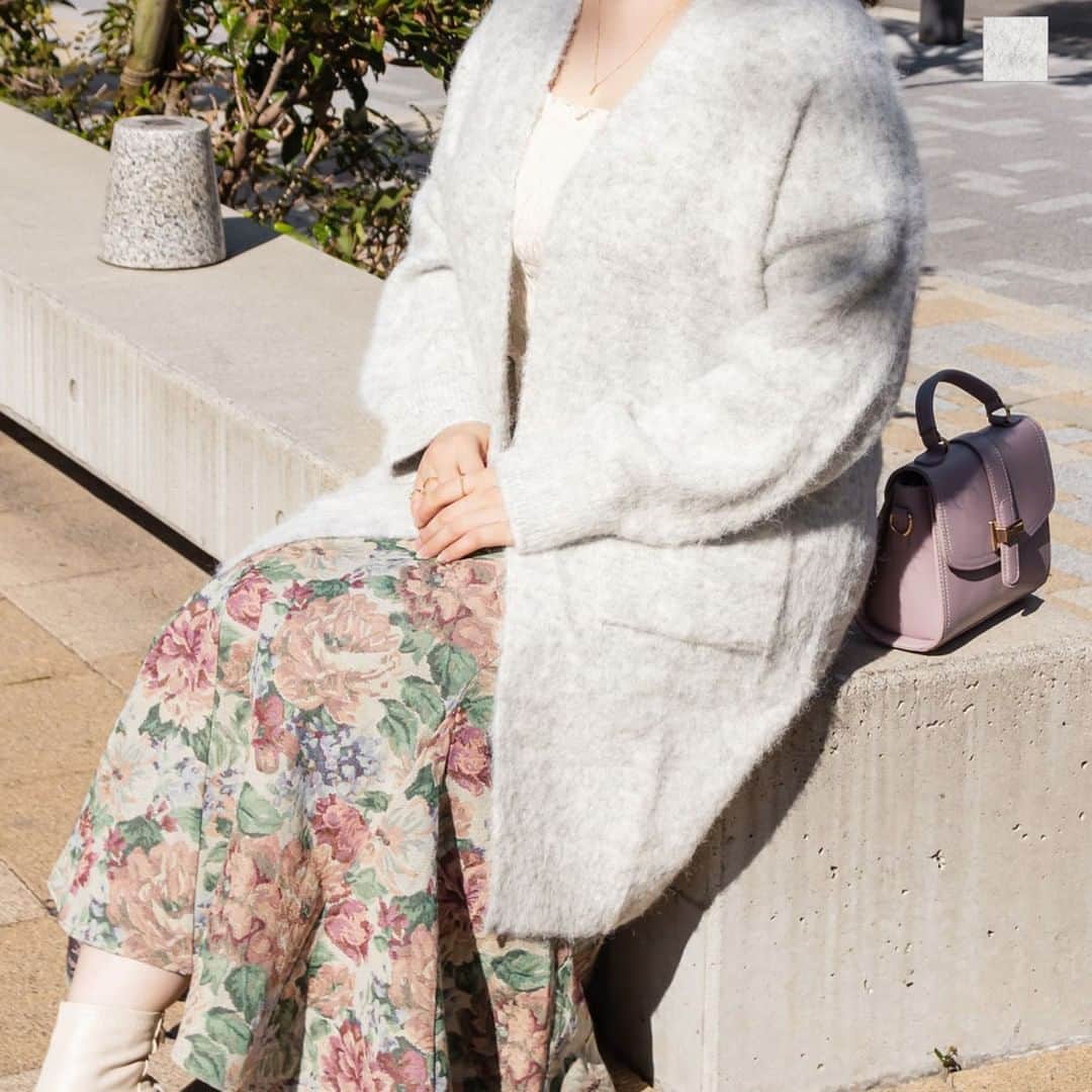 clette(クレット)のインスタグラム：「・11/28新作up・  アルパカタッチロングニットカーディガンなど計5点！  ▼プロフィールのリンクもしくは画像をタップ♪ @clette_official  #大きいサイズ #ぽっちゃり #plussize #plussizefashion #ぽっちゃりコーデ #coordinate #ladies #fashion #shopping #通販 #clette #カーディガン #ニット #スカート #裏起毛 #ツイード #ワンピース」