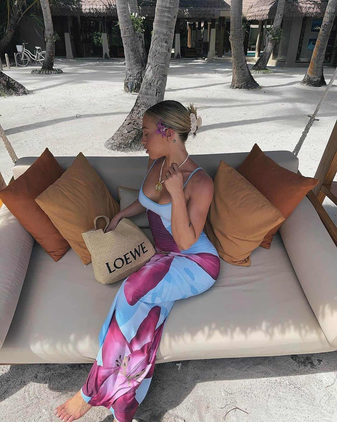 のインスタグラム：「Island time 🐢 @ayadamaldivesresort」