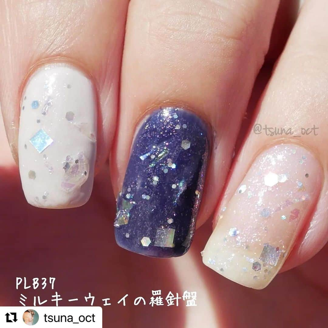 【PLANET NAIL（プラネット ネイル）】公式さんのインスタグラム写真 - (【PLANET NAIL（プラネット ネイル）】公式Instagram)「✰✰✰✰✰✰✰✰✰✰✰✰✰✰ PLANET Girl🪐 @tsuna_oct さま♡  あおいろネイル祭りでお馴染みの我らがアンバサダー なつみちゃんの新色2色を使ったネイルデザイン😍🩷 ぜひぜひ参考にしてください😌✨✨✨ ╍ ╍ ╍ ╍ ╍ ╍ ╍ ╍ ╍ ╍ ╍ ╍ ╍ ╍ ╍  💅🏻💅🏻⁡ ⁡.⁡ ⁡⁡ ⁡🫧\\PLANET NAIL 新色発売//✨⁡ ⁡.⁡ ⁡⁡ ⁡2023/11/20(Mon) LOFT先行発売で、激カワな新作が2色登場します！🙌🏻🙌🏻⁡ ⁡明日ですね…！！！⁡ ⁡少し受け取るのが遅くなったので投稿も遅くなってしまいましたが、カラーの紹介です💭💭⁡ ⁡.⁡⁡ ⁡今回は⁡ベースカラーが控えめなカラーなので、 ⁡・人差し指→アイボリーの上から⁡ ⁡・中指→ネイビーの上から⁡ ⁡・薬指→クリアベース⁡ ⁡で塗ってみました💓💓⁡ ⁡. ⁡⁡ 🦄PLB37  #ミルキーウェイの羅針盤 ⁡⁡ ⁡クリアベース、ピンクの微細パール、⁡⁡ ⁡オーロラクラッシュホロ(大きめ)、 シルバーの⁡大中小ラメ、シルバーの四角ホロ⁡ ⁡(シルバーはレインボーに輝く🌈) ⁡どんな色にも合わせやすいカラー✨✨⁡ ⁡.⁡ ⁡🪐PLB38  #ユニヴェールの足跡 ⁡ ⁡クリアパープルベース、⁡⁡ ⁡オーロラの中,特大ホロ、 ⁡オーロラクラッシュホロ(大きめ)⁡ こちらもどんな色にも合わせやすいカラー。私は暗い色に重ねる方がキラキラが映えて好きかも💭⁡ ⁡.⁡ ⁡⁡ ⁡どっちもめっちゃ可愛い〜〜〜〜〜🥺💓💓⁡ ⁡.⁡ ロフトでは明日から買えるみたいです！⁡ ⁡是非チェックしてみてくださいね🫣🫣✨⁡ ⁡.⁡ ⁡⁡ ⁡ #planetnail  #プラネットガール2023  #プラネットネイル  #tsuna_planetnail .⁡ ⁡⁡ ⁡  #tsuna_自爪カラチャ  #ネイル新作  #新作ネイル  #セルフネイル  #ラメネイル部  #キラキラネイル  #ギャラクシーネイル  #パープルネイル  #オーロラネイル  #ラメネイル  #冬ネイル  #冬ネイル2024  #ゆめかわネイル  #新作コスメ  #Selfnail  #初心者ネイル  #簡単ネイル  #ポリッシュネイル  #プチプラネイル  #polishnails」11月28日 12時02分 - planet.jp