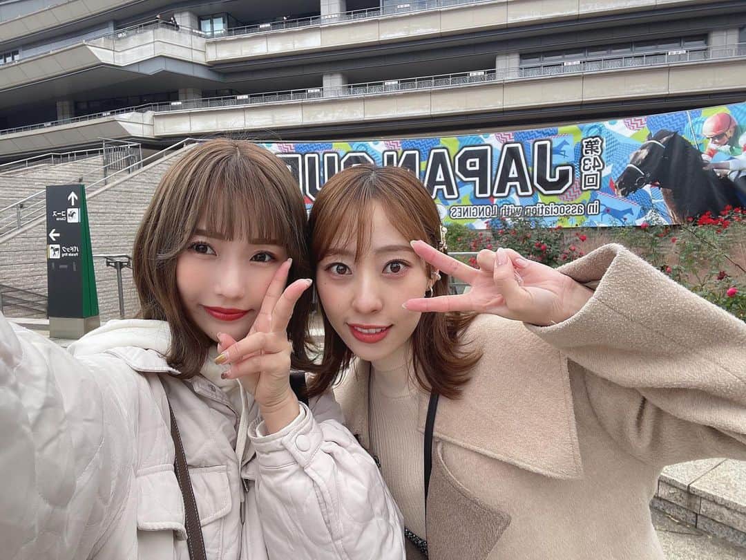小林智絵さんのインスタグラム写真 - (小林智絵Instagram)「. . . . . . 師匠〜🐎✨ . @01nyan0201  . . . . . #競馬 #競馬場 #ジャパンカップ #ボブ #ボブアレンジ #ボブヘアアレンジ #外ハネ #外ハネボブ #イエベ #イエベ秋メイク #イエベメイク #イエベ秋 #年齢逆行アイドル」11月28日 12時03分 - kobayashichie_1012