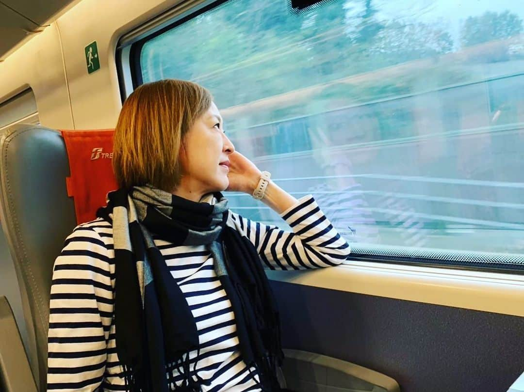 城之内早苗さんのインスタグラム写真 - (城之内早苗Instagram)「世界の車窓から🇮🇹  ちょっと間が空いてしまいました💦 私は 旅に出てました✈️  #世界の車窓から #イタリア #初めてのイタリア #楽しかった #最高の時間」11月28日 12時17分 - sanae.jyounouchi_official