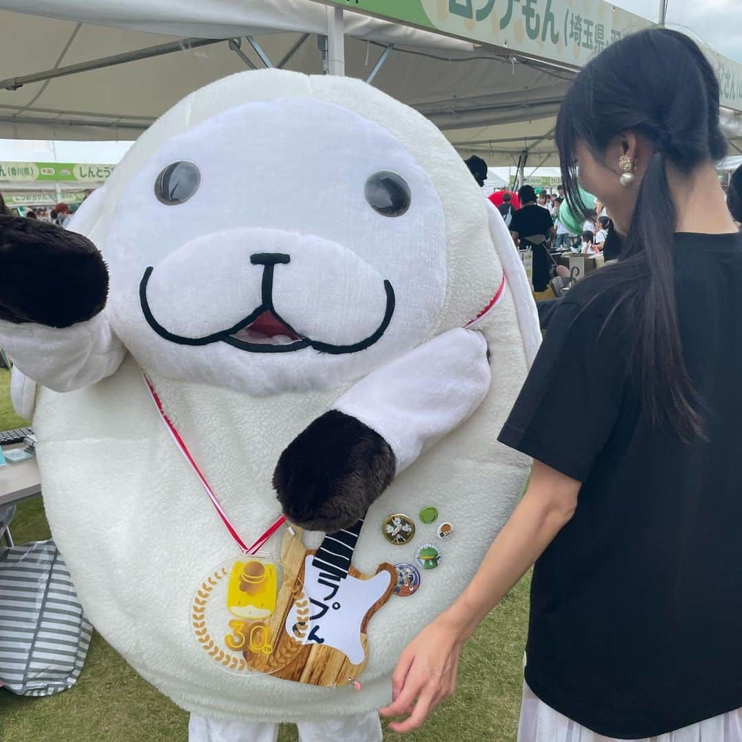 寺嶋由芙さんのインスタグラム写真 - (寺嶋由芙Instagram)「【東京上野 ラプくん】 上野名物ラムチョップのおいしさを広めるゆるキャラ(ﾟωﾟ) 「ラむちょっプ」ってことね(ﾟωﾟ) 食材が自分のことPRしてるタイプのキャラさん大好きなのでこれはかなり推せますね(ﾟωﾟ) ・ おしゃべりも上手で楽器も弾けて多彩なので今後のご活躍も楽しみ(ﾟωﾟ)♡ ・ #ご当地キャラカーニバル #ぐんま #ぐんまちゃん #ぐんまちゃん30周年 #ゆるキャラ #ご当地キャラ #アイドル #yuruchara #idol #japaneseidol #上野 #ラムチョップ #ラプく#羊」11月28日 12時33分 - yufu_terashima