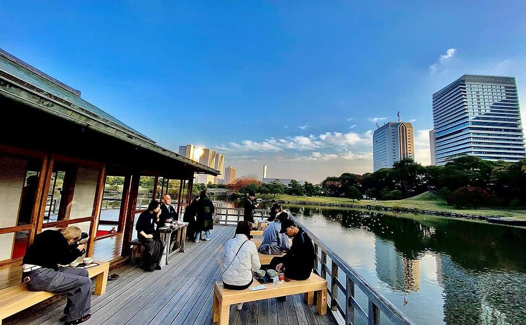 km観光タクシーさんのインスタグラム写真 - (km観光タクシーInstagram)「Hamarikyu Gardens  #tokyotour #tokyolife #tokyonow #tokyotrip #tokyotravel #tokyojapan #tokyotokyo #tokyosightseeing #tokyotourism #tokyophotography #tokyosnap #tokyocity #visittokyo #mytokyois #kmタクシー #東京観光 #観光タクシー」11月28日 12時45分 - tokyodrive.jp