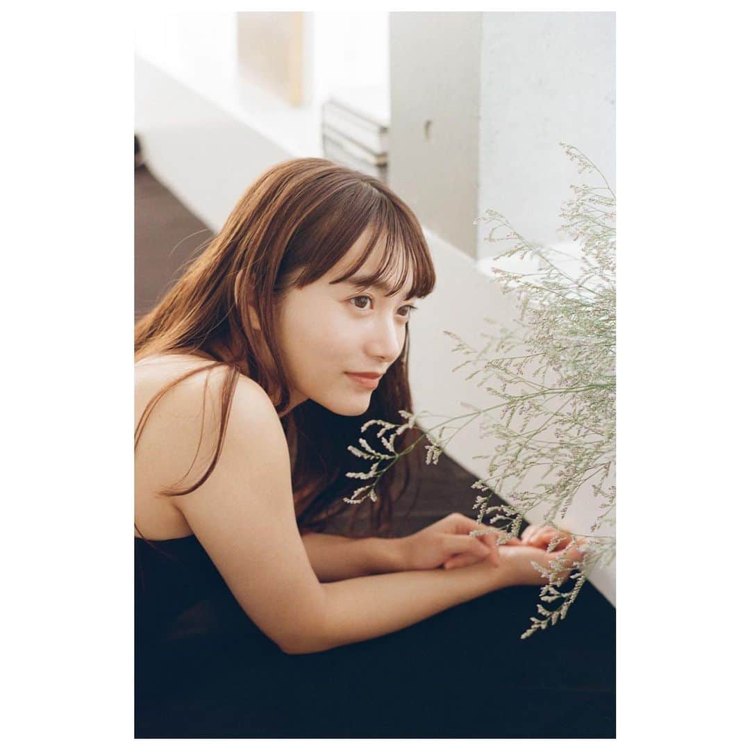 福田愛依のインスタグラム：「自己愛を高める。  簡単なことではないから、少しずつ、ね☺︎  内側を満たして、もっと自信をつけていきたい！ 大丈夫大丈夫〜！！  @kentaaminaka_portrait  @at.portrait_tokyo  @meii_cheer」
