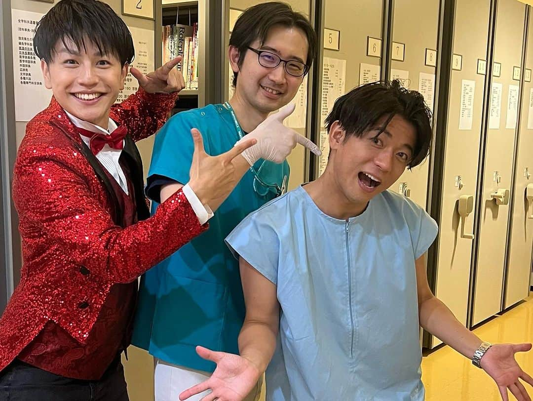 工藤淳之介さんのインスタグラム写真 - (工藤淳之介Instagram)「秋の思い出、学園祭！ICM国際メディカル専門学校さんにイケメン四銃士として呼んでいただきました。 学生さんたちみんな良い子で、たくさん元気もらえました！ビンゴ大会も仮装大会も盛り上がってたし、鍼灸体験も楽しくて気持ち良くて最高でした😊また今後もご縁があるといいです✨  さて、今週は休暇のため #3時のカルテット はイケメン四銃士のメンバーが代打！今日もレッド麦ちゃんです。昨日もお腹かかかえて笑いました、あれはもはや4人いたような気がする…笑笑 お楽しみにー！  #文化祭 #学園祭 #鍼灸 #bsn #アナウンサー #秋の思い出 #工藤淳之介」11月28日 13時11分 - kudojun_nosuke_bsn