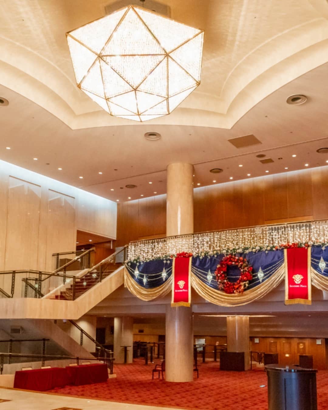 オズモール編集部さんのインスタグラム写真 (オズモール編集部Instagram)「クリスマスは音楽と。特別なコンサート体験をサントリー