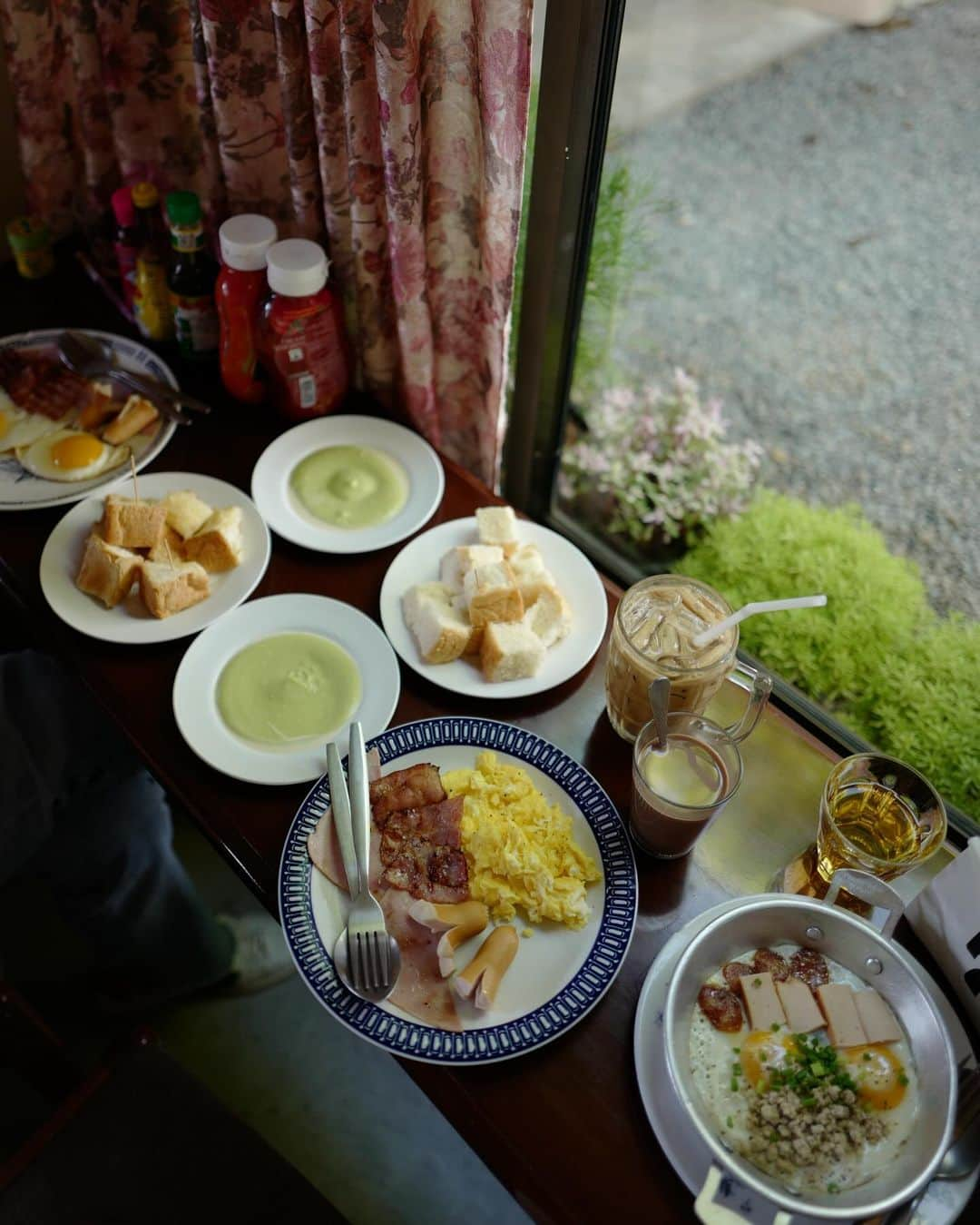 ラチャノック・インタノンさんのインスタグラム写真 - (ラチャノック・インタノンInstagram)「☕️🍳🥓🥪」11月28日 13時30分 - ratchanokmay