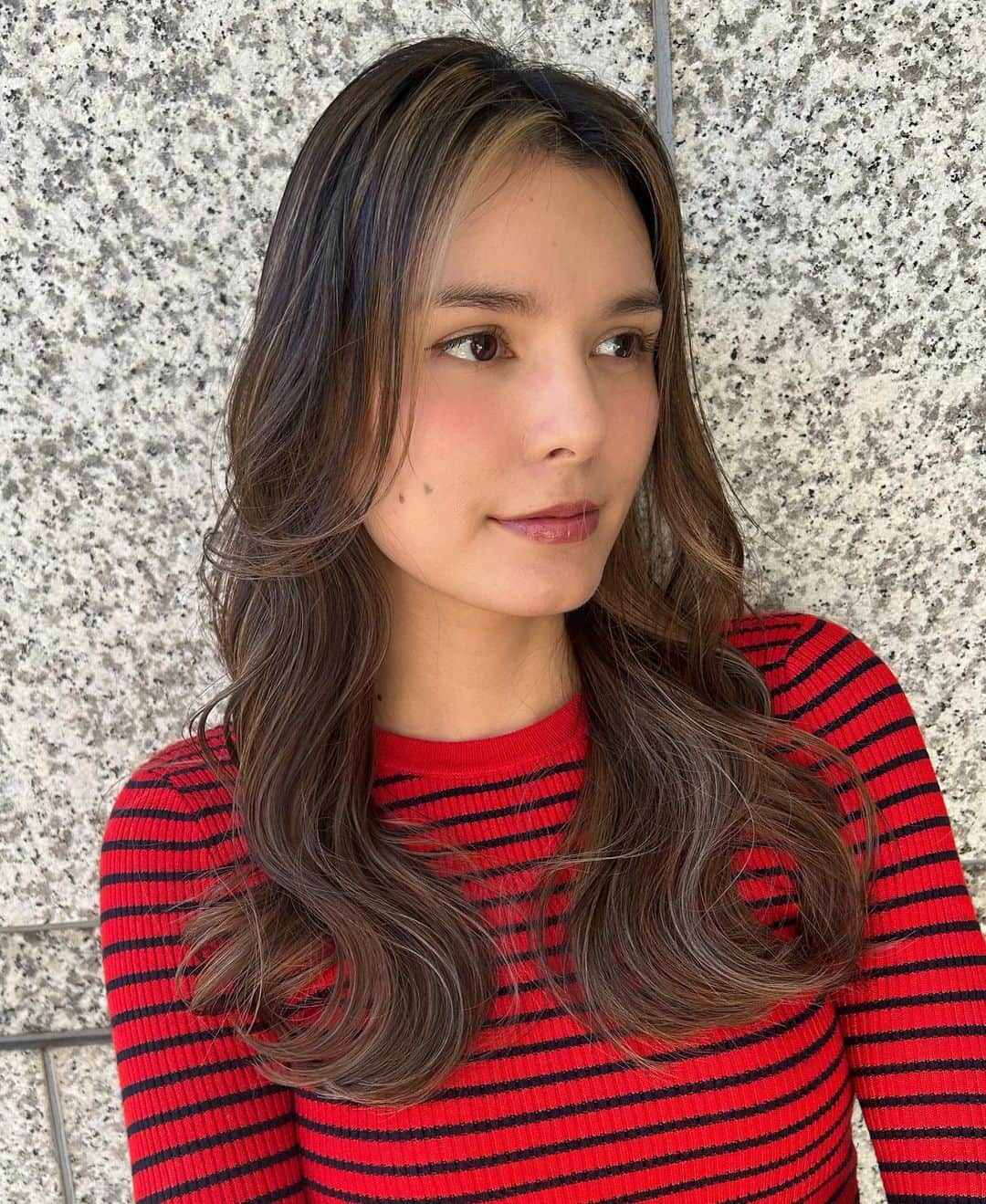 ケリーアンさんのインスタグラム写真 - (ケリーアンInstagram)「📍 @salondemilk_shinyurigaoka   日向と日陰での自然光☀️ ハイライト綺麗〜💇🏼‍♀️  露木さんいつもありがとうございます！🙏☺️ @keisuke._.tsuyuki」11月28日 13時49分 - kellysoooreal