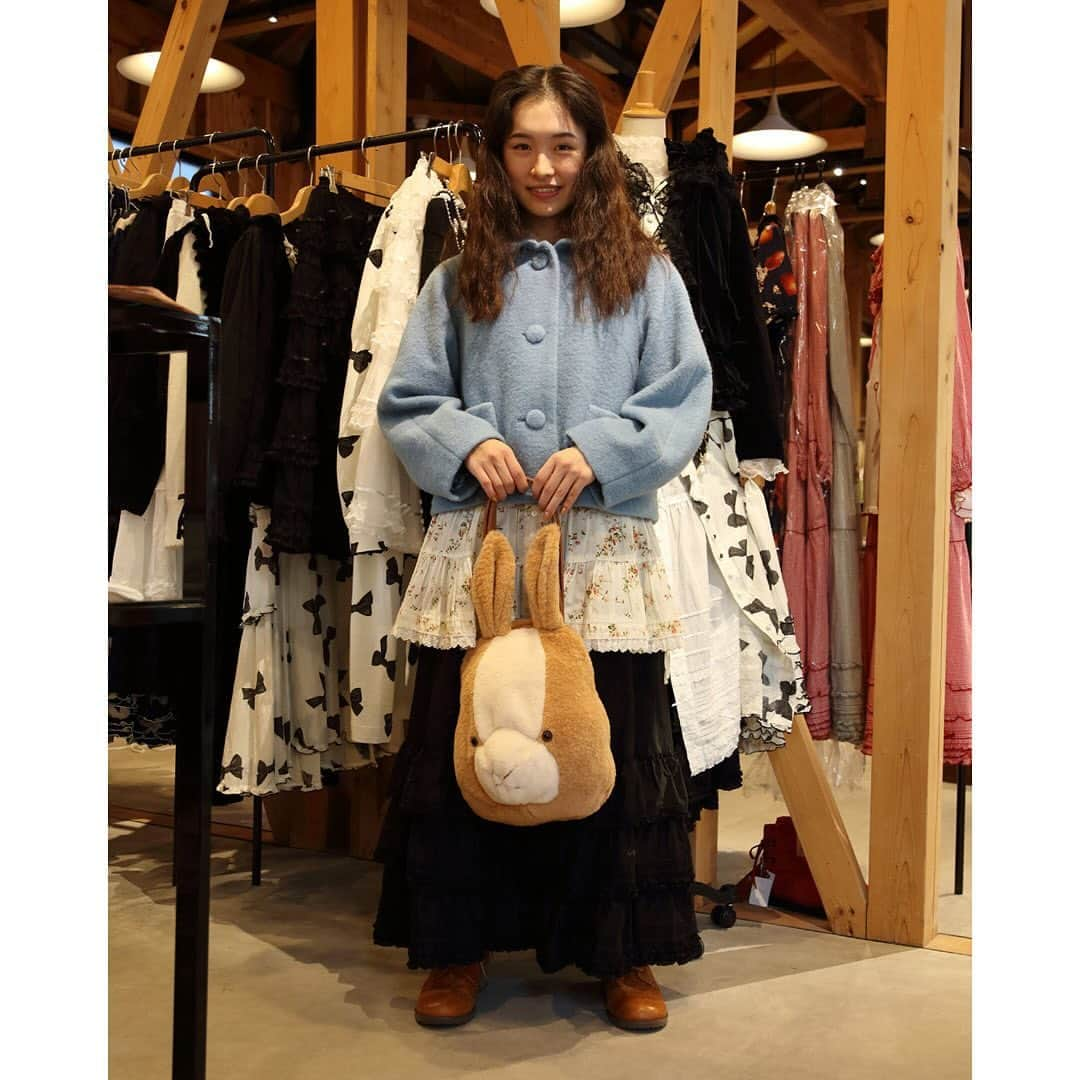 FRUiTSさんのインスタグラム写真 - (FRUiTSInstagram)「PINKHOUSE Opening reception SNAP ⋮ @umauma_bot @imkanaa @__teayea873__ @__h17____ @momoyg_0511 ⋮ photo by @aoki_street.1985 ⋮  @pinkhouse_poche @pinkhouse_omotesando @pinkhouse_press  ・ #pinkhouse #pinkhousepoche #FRUiTS #fruitsmag #poche #handwork #timelesspinkhouse」11月28日 20時07分 - fruitsmag