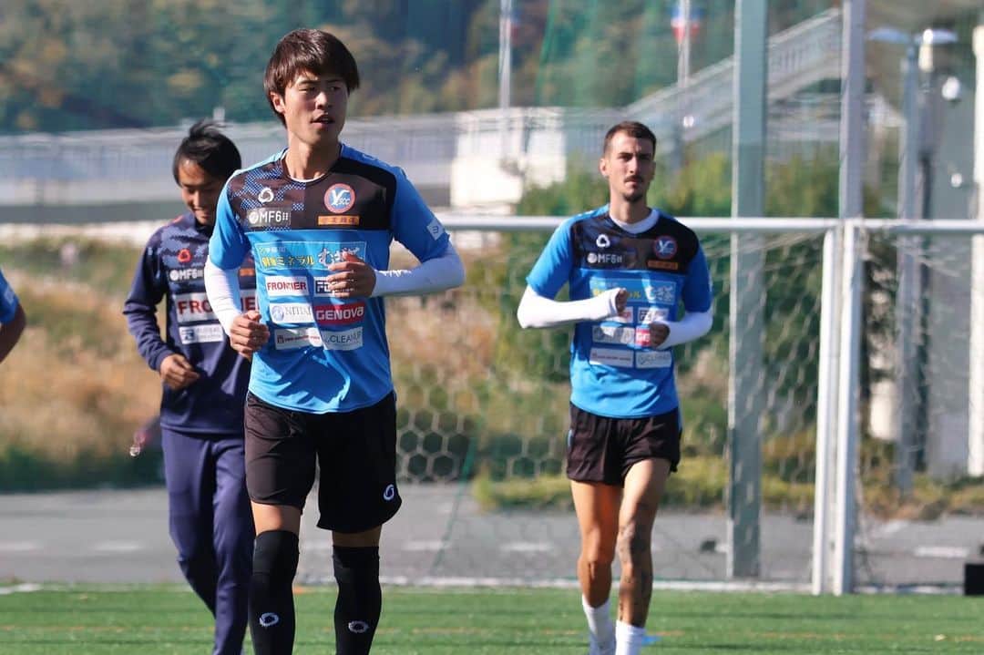 横浜スポーツ&カルチャークラブさんのインスタグラム写真 - (横浜スポーツ&カルチャークラブInstagram)「. 🔵training🟠  11/28  training photo📸  #冨士田康人 #岡本享也 #花房稔 #道本大飛 #脇坂崚平  NEXT👉【AWAY】 2023シーズン最終戦🔥 📅12/2(土)14:00ko 🆚#カターレ富山 🏟#富山県総合運動公園陸上競技場  #yscc #Ｊ３ #Ｊリーグ #jleague #j3 #スポーツを未来へ繋ぐ #Ｊリーグ #2023 #横浜 #本牧 #soccer #サッカー #sports #bonera」11月28日 20時00分 - yscc_official