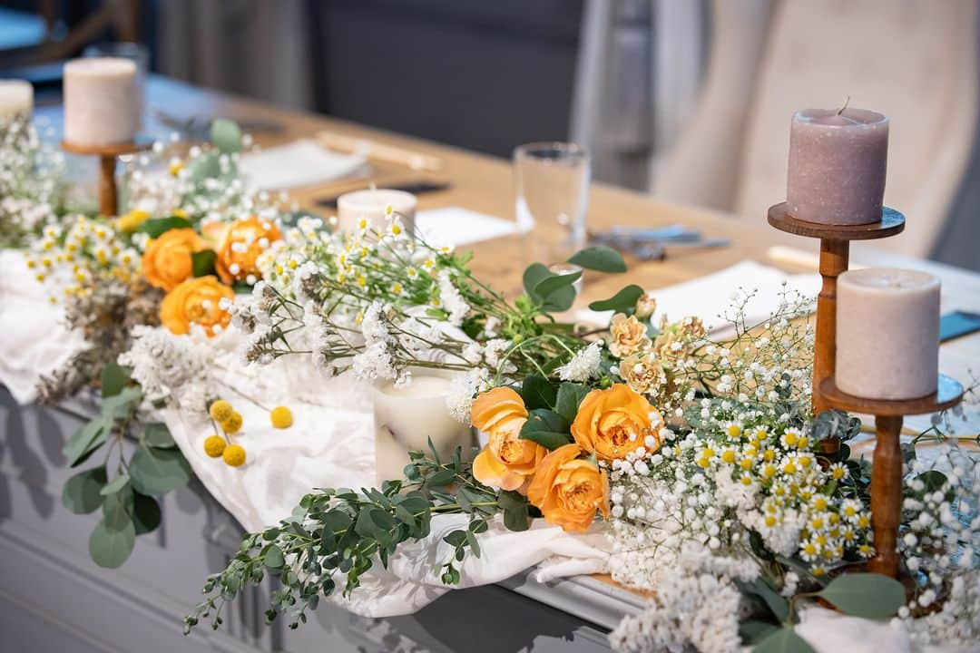 BARN&FOREST148さんのインスタグラム写真 - (BARN&FOREST148Instagram)「#100年後も語り継がれる結婚式  ・ ・ Table coordination... *  ブライダルフェアのご予約やお問合せは InstagramのDMでも承っております*  #tablecoordination #会場装飾 #千葉花嫁 #ナチュラルウエディング #バーンアンドフォレスト148 #148cafe #ガーデンウエディング #メインテーブル装花 #barnandforest148 #卒花嫁 #プレ花嫁 #高砂装花 #千葉結婚式 #森の装飾 #バーンウエディング #装花イメージ #barnwedding #ラスティックウエディング #バーンアンドフォレスト #ガーデン挙式 #148花嫁 #流山おおたかの森 #千葉結婚式場 #披露宴会場コーディネート #結婚式場」11月28日 20時00分 - barn_and_forest148