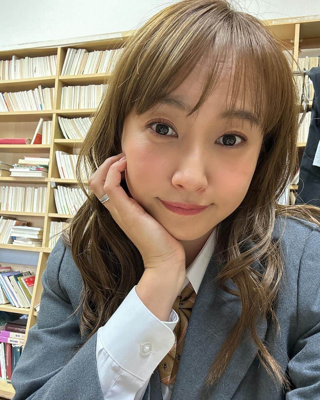 藤本美貴さんのインスタグラム写真 - (藤本美貴Instagram)「趣味どきっ！の収録☺︎ 制服ブレザー☺︎笑」11月28日 15時16分 - mikittyfujimoto