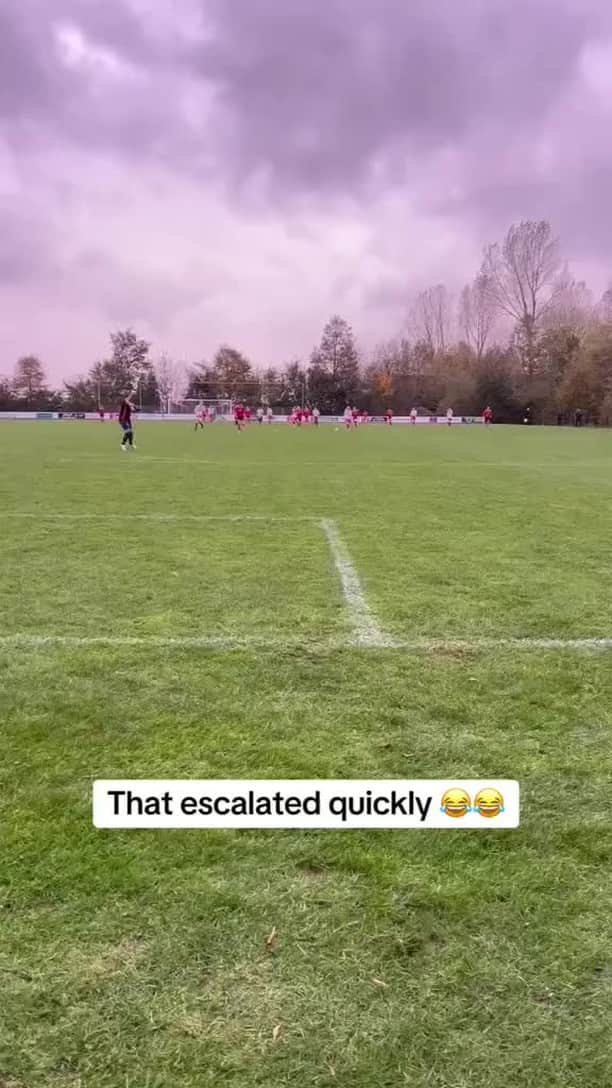 Skills • Freestyle • Tekkersのインスタグラム：「Just when you think the video is done it goes on😂」