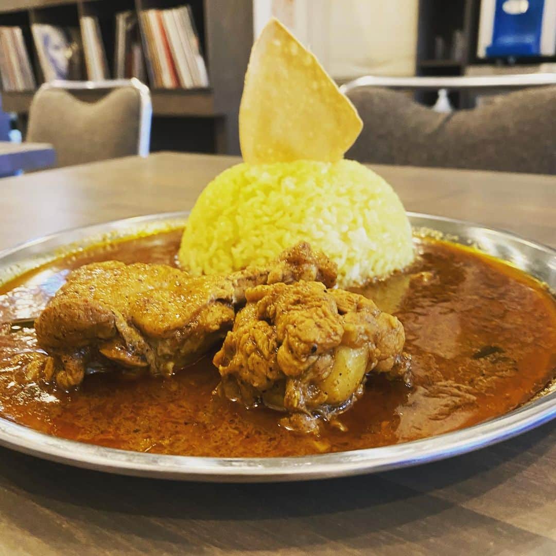 橋本塁のインスタグラム：「【大阪美味しいカレー】 リハ前に大阪堀江にある最近オープンした「Diabro curry」さんへ！スパイシーなカレーは最高でした♪♪また行きたい♪  #curry #カレー　#大阪カレー」