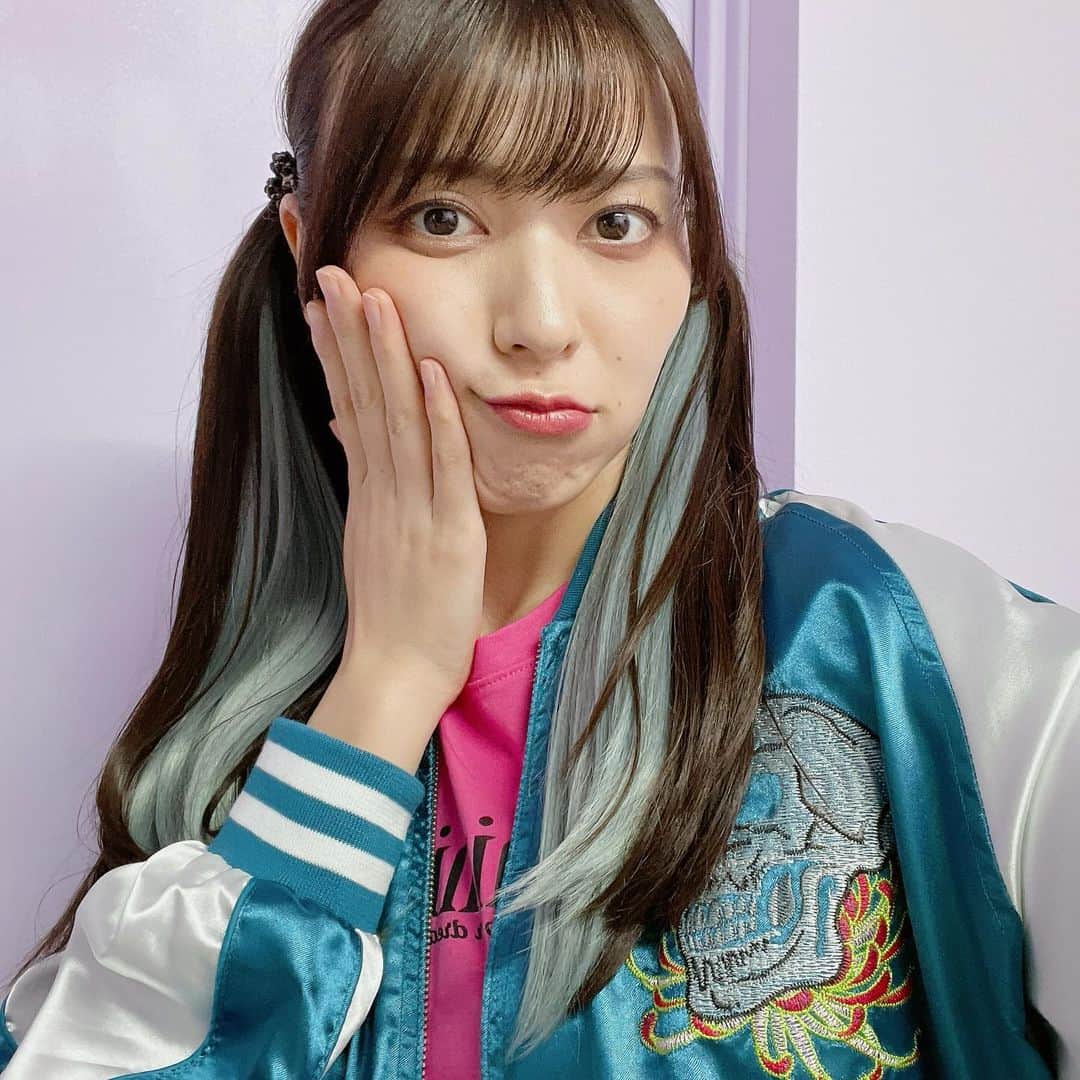 矢島舞美さんのインスタグラム写真 - (矢島舞美Instagram)「. 12/7〜10 シアターグリーン BIG TREE THEATERで上演される『説得してるのは僕の方』、事前に公開されているティザー映像は見ていただけましたか？😁 写真はその時のフタバちゃん‼︎✨😊 . 最近は稽古の日々ですが、本番が着々と近づいてきていますね😏✨出演者が3人だけ！しかも短編集なので、1つの舞台で色々な役を演じる事ができるのは、新鮮な楽しさです☺️♡ あと1週間ちょっと‼︎本番に向けて引き続きお稽古頑張ります✊☺️ 劇場でお待ちしていま〜す☺️♡ . . #矢島舞美#舞台#説得してるのは僕の方#シアターグリーンbigtreetheater」11月28日 16時10分 - maimiyajima_official_uf
