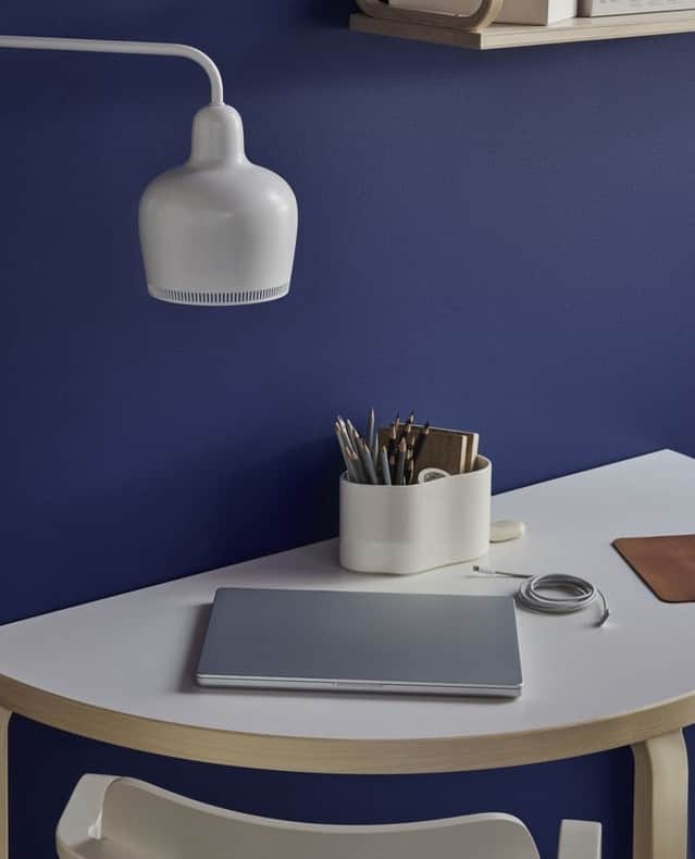 Artekのインスタグラム：「The perfect setup for a productive week ✏️🖋️⁠ ⁠ Featured in the photo: ⁠ Wall Light A330S "Golden Bell", Riihitie Plant Pot B, Aslak Chair, Aalto Table half-round」