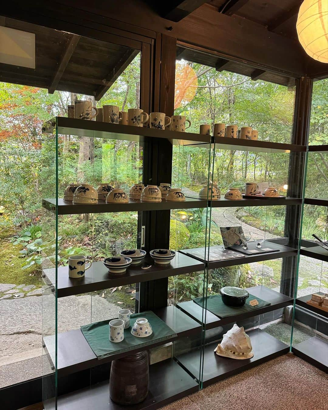 koyuさんのインスタグラム写真 - (koyuInstagram)「Every tings about here are fabulous ☺️❤️I really had good times and detoxed ☺️🫶🍃🍃the food and ingredients are made very naturally I love the speaker in this room it has so much history 🪽 . #温泉 #温泉旅行 #高知 #香美 #香美温泉 #湖畔遊」11月28日 17時11分 - koyu1215