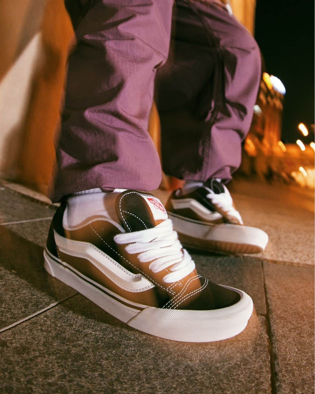 Vans Philippinesさんのインスタグラム写真 - (Vans PhilippinesInstagram)「Embrace the new age with a touch of vintage 🤘🏁  Repping a nostalgic blend of classic 90s street vibes and modern-day swag with the Knu Skool kicks. Puffed tongues, 3D-molded Sidestripe™, and those oversized chunky laces, taking the iconic Old Skool to the next level. Step onto the scene fearlessly, feeling the echoes of the past, but riding the wave of today's trends.   Get this to our select Vans stores or get a pair through our chat store link in bio.   #VansPhilippines」11月28日 17時20分 - vansphilippines