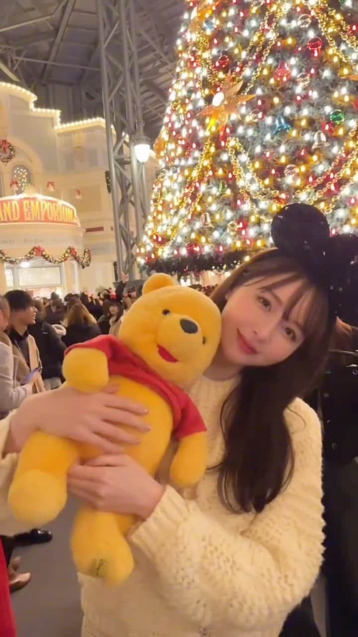 ayakoのインスタグラム：「Xmas Disney🐭🎀🎄🎅🏻💕 久しぶりに夜ディズニーして最高に楽しかった🥰❤️  #xmasdisney #tokyodisneyland」