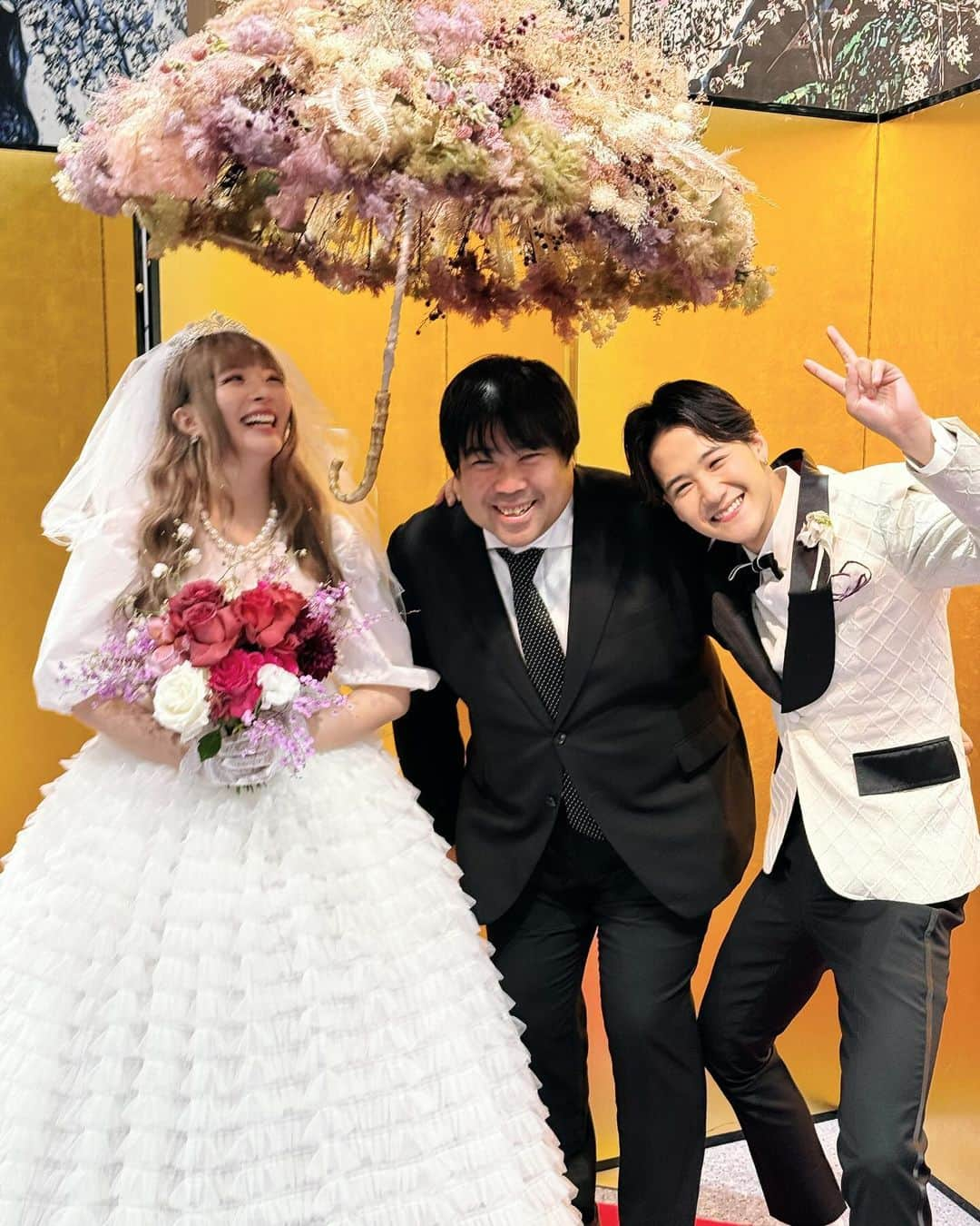 きゃりーぱみゅぱみゅさんのインスタグラム写真 - (きゃりーぱみゅぱみゅInstagram)「Sweet Memories🤍🤵🏻💍👰🏻‍♀️🤍」11月28日 17時38分 - kyarypappa