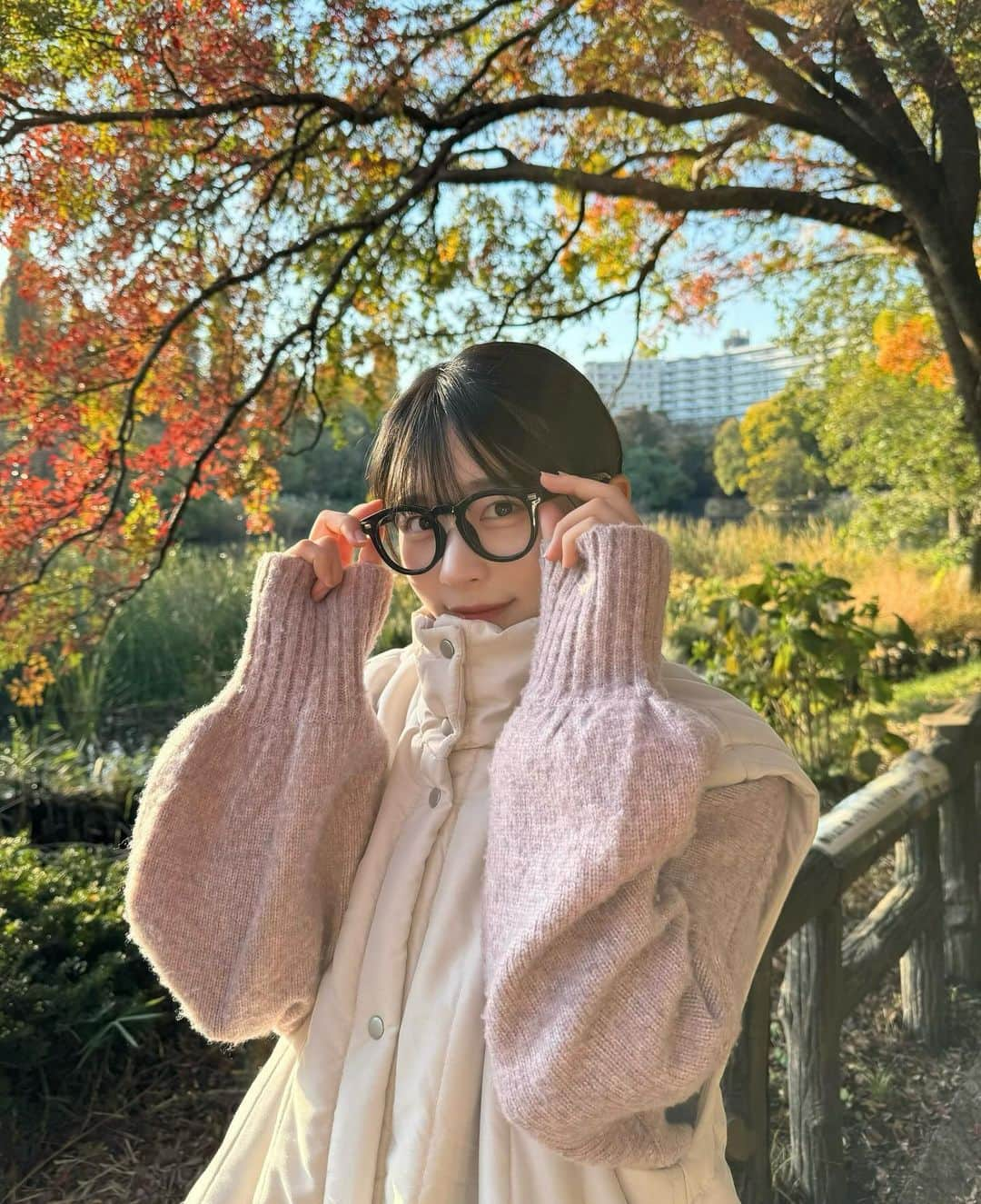 たぐちおとはのインスタグラム：「この日秋って感じの気温で涼しかった〜 しあわせ〜〜🍂  ピクニックとかしたいね誰かお弁当作って欲しい。。」