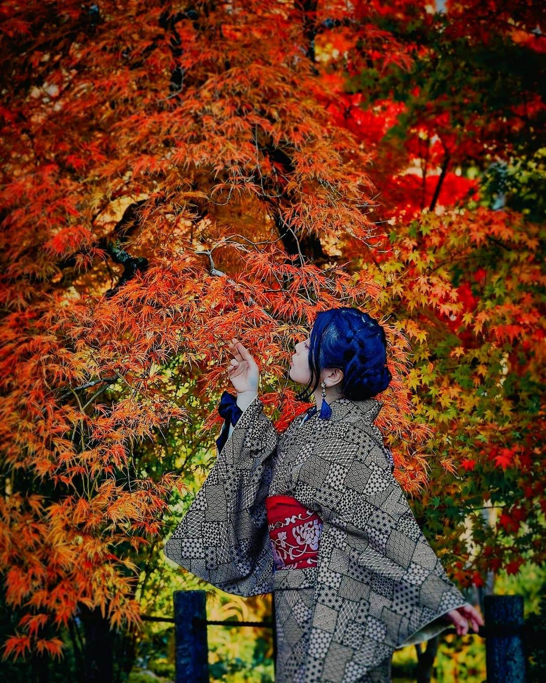 兼田玲菜さんのインスタグラム写真 - (兼田玲菜Instagram)「京都の秋🍁  #autumn#japan #healing #life #happy #model #image #photo #fashion #winter  #ootd #여름#강　#여행 #세련된　#패션　	#오오티디　#데일리 #model #atmosphäre #modell  #summer #darstellerin #modisch #殺陣師 #日本 #京都 #私服 # #兼田玲菜」11月28日 17時35分 - renakaneta4_samurai