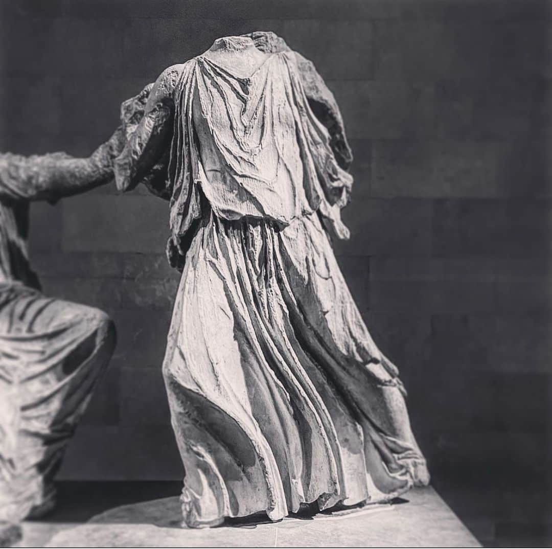 デビッド・モリシーさんのインスタグラム写真 - (デビッド・モリシーInstagram)「The Parthenon Sculptures should be returned to Greece ASAP. They were stolen! Return them NOW!」11月28日 17時50分 - davidmorrissey