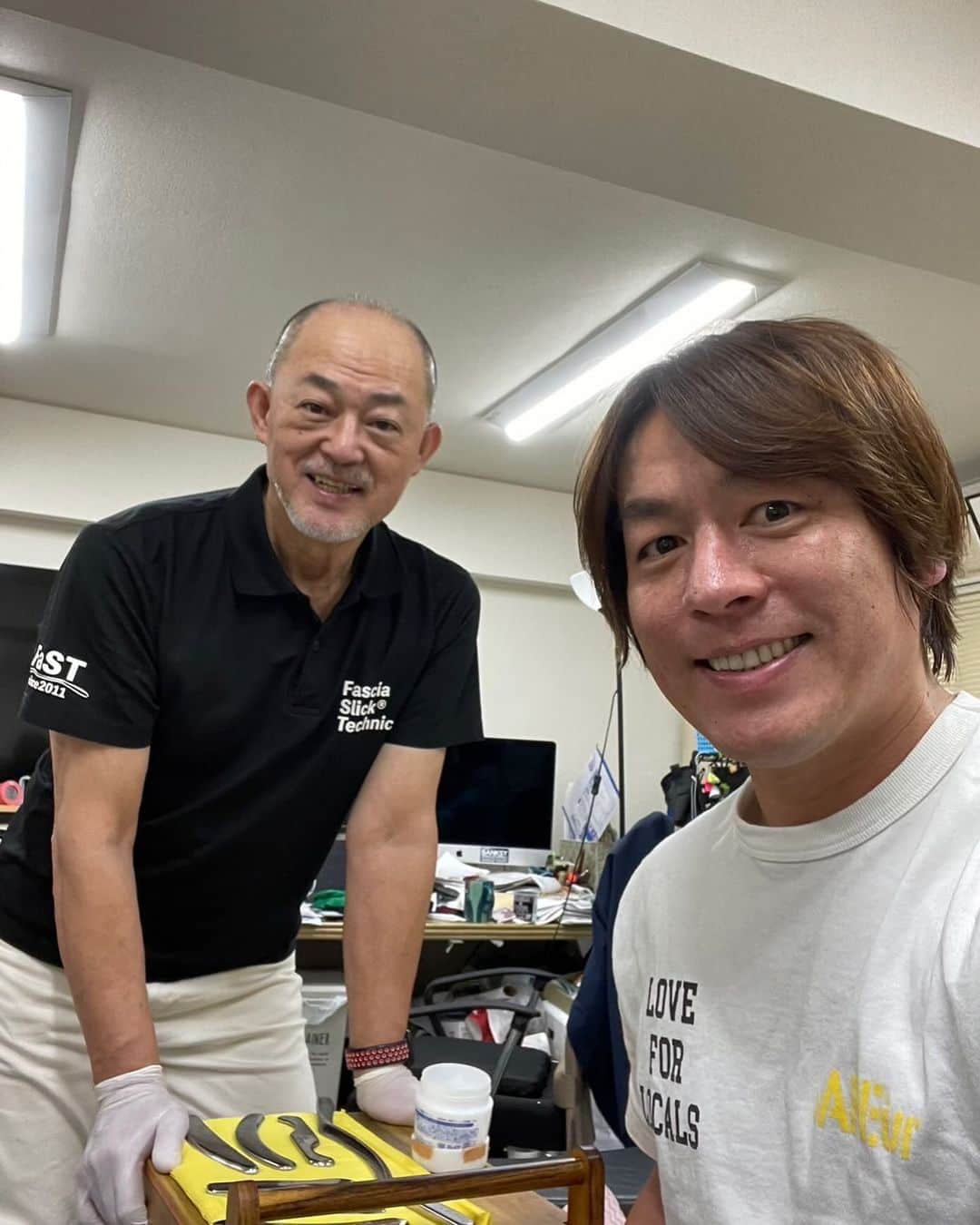 宮崎大輔さんのインスタグラム写真 - (宮崎大輔Instagram)「久しぶりのグラストン❗️ 肩を治療して頂きました。 ここから数ヶ月通いになりますが、 治る兆しが見えました‼️ 川西先生ありがとう😊  #ケア #グラストン #治療 #感謝 #復帰に向けて」11月28日 17時53分 - daisuke7_official
