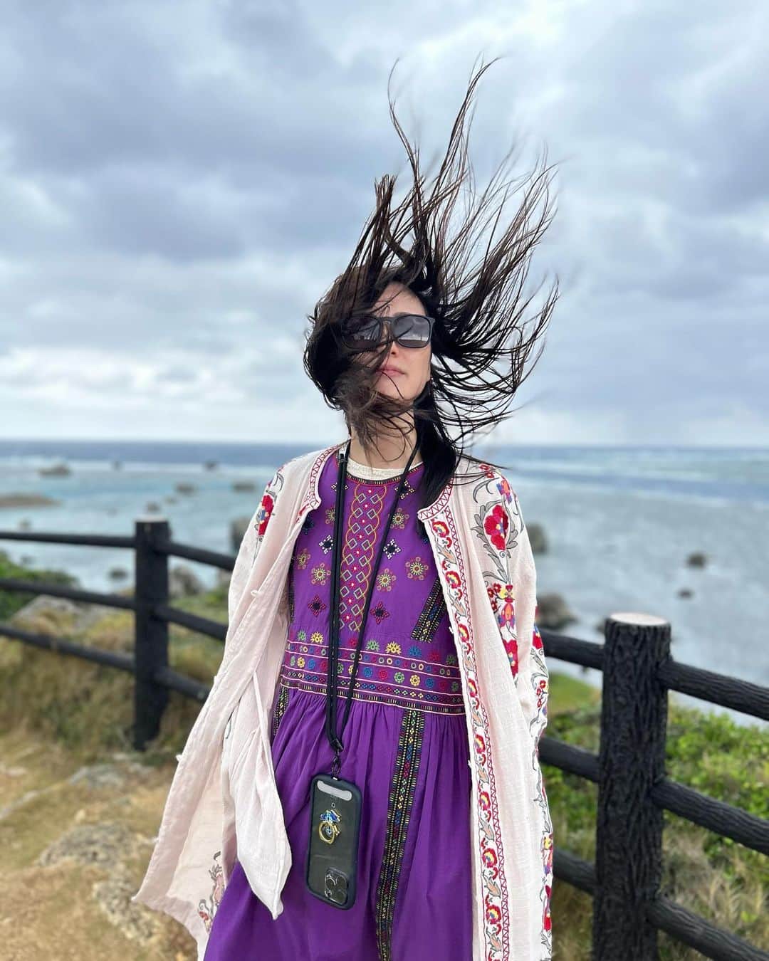 沢井美優さんのインスタグラム写真 - (沢井美優Instagram)「＊＊＊  いい風だ  追い風も向かい風も どんな風が吹いていても  自分の進みたい方向を見据えて  風を感じて  ぴゅーーーーっとね。  #さわいのひとりごと」11月28日 18時14分 - sawai_miyuu